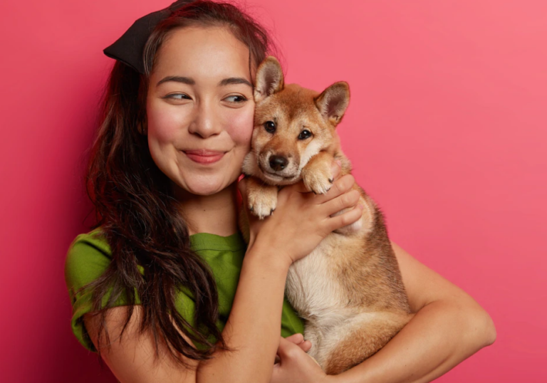 犬が唸るのは以外なアレが原因！？唸る時のしつけと有効な対処法！
