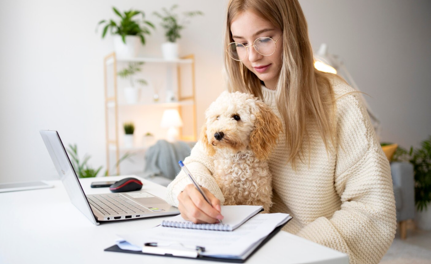 愛犬が吠えた時にしてはいけないこと【8選】影響や注意すべき理由、対処法をまとめて解説！